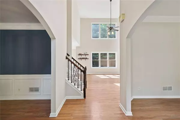 530 Wintergreen WAY, Canton, GA 30115