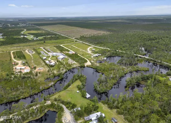 291 Spruce AVE, Wewahitchka, FL 32465