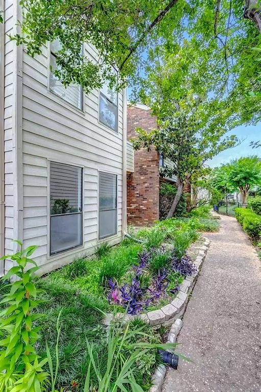 5701 Winsome LN #5, Houston, TX 77057