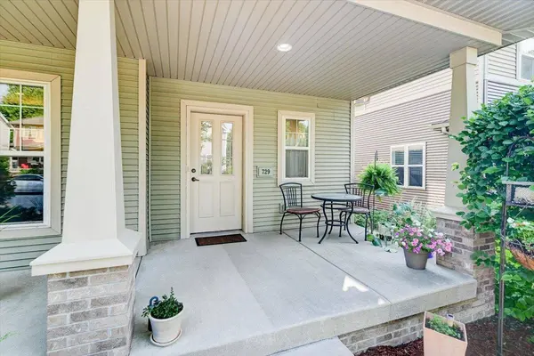 729 Apollo Way, Madison, WI 53718