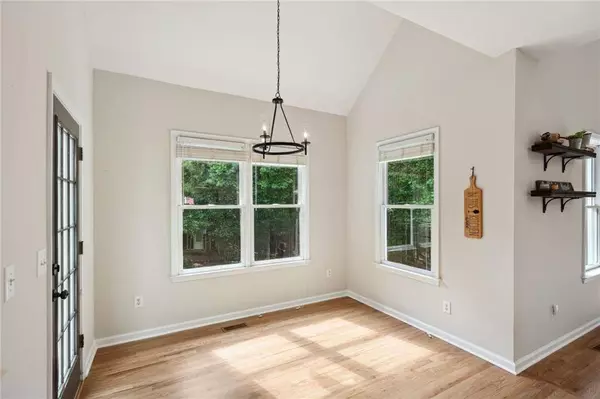 530 Wintergreen WAY, Canton, GA 30115