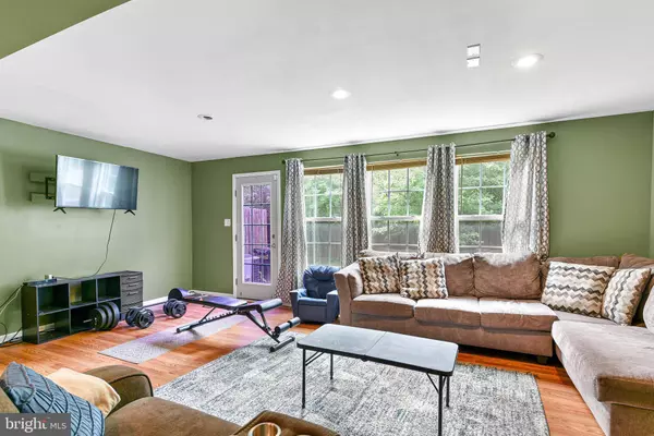 15 SUMMER DR, Smyrna, DE 19977