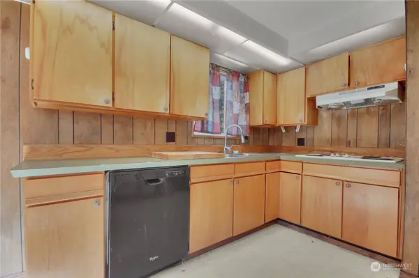 4810 S 166th ST, Seatac, WA 98188