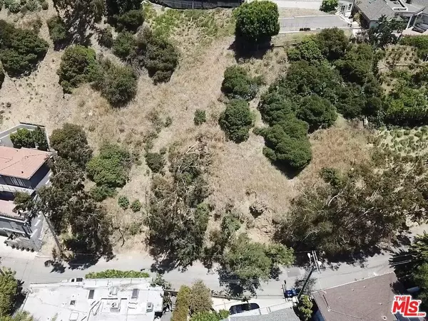 8637 W Hillside Ave, Los Angeles, CA 90069