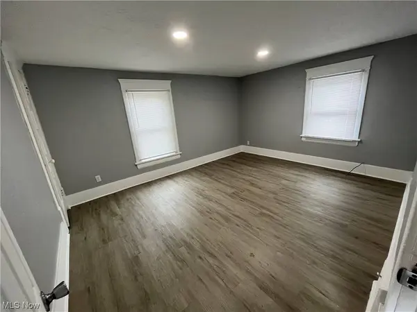 1138 Sherman ST, Akron, OH 44301