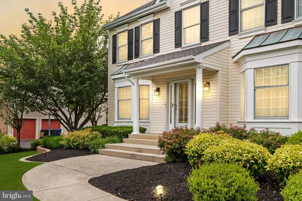 6 WINDING WAY, Mount Laurel, NJ 08054