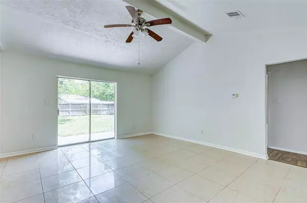 4906 Ridgewest ST, Houston, TX 77053