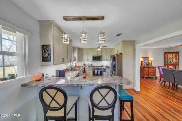 120 Carolina AVE, Lynn Haven, FL 32444