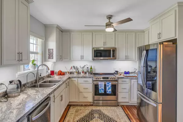 120 Carolina Avenue, Lynn Haven, FL 32444