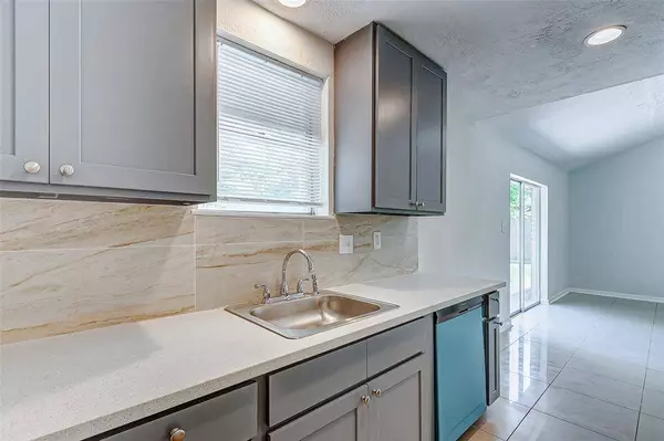 4906 Ridgewest ST, Houston, TX 77053