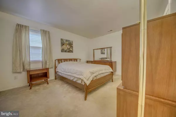 51 ORIOLE PL, Clementon, NJ 08021