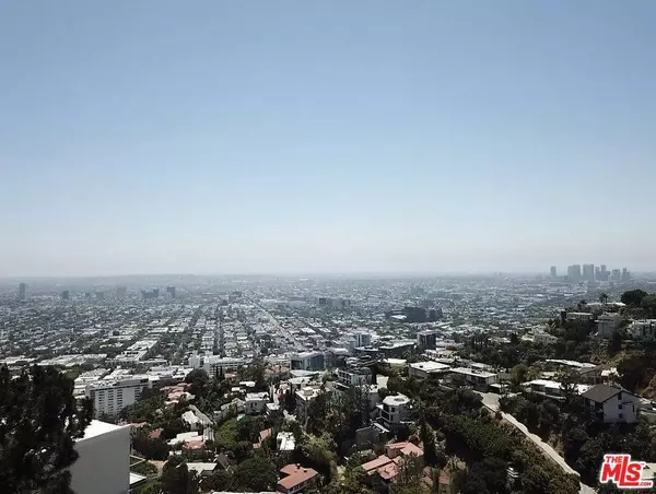 8637 W Hillside AVE, Los Angeles, CA 90069