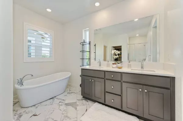 4400 Sierra Pine WAY, Rocklin, CA 95677