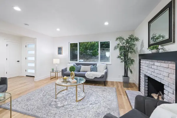 282 James CT, Benicia, CA 94510