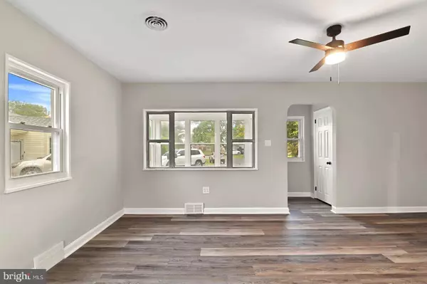 31 EVERGREEN DR, Dover, DE 19901