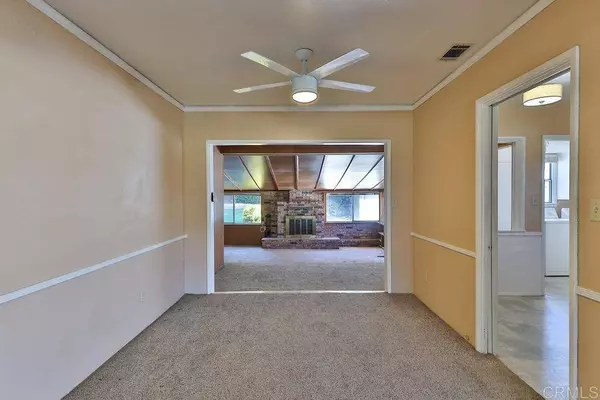 7118 Stanford AVE, La Mesa, CA 91942