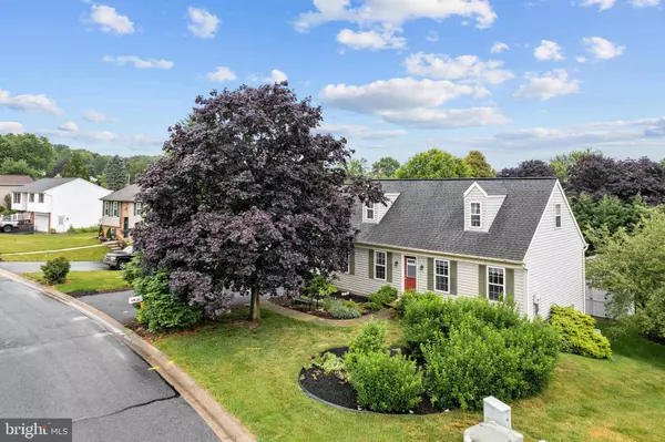 10 E BROOKFIELD DR, Lebanon, PA 17046