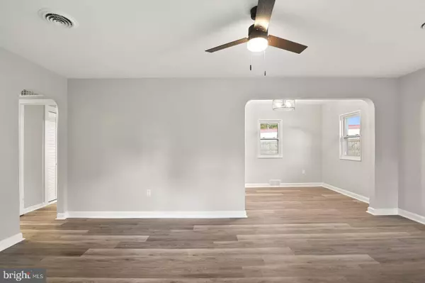 31 EVERGREEN DR, Dover, DE 19901