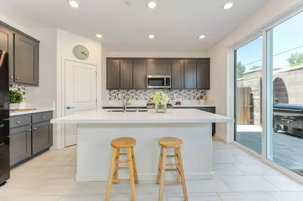 4400 Sierra Pine WAY, Rocklin, CA 95677