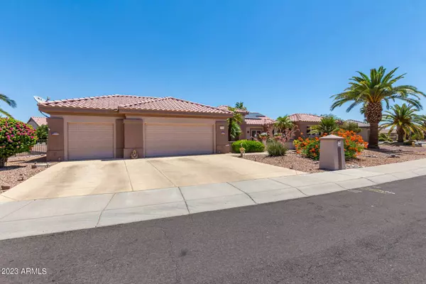 17475 N IRONHORSE Drive, Surprise, AZ 85374