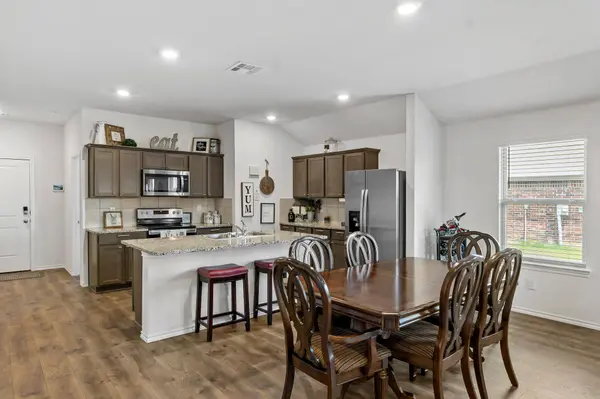 816 Meadow Creek Lane, Josephine, TX 75189