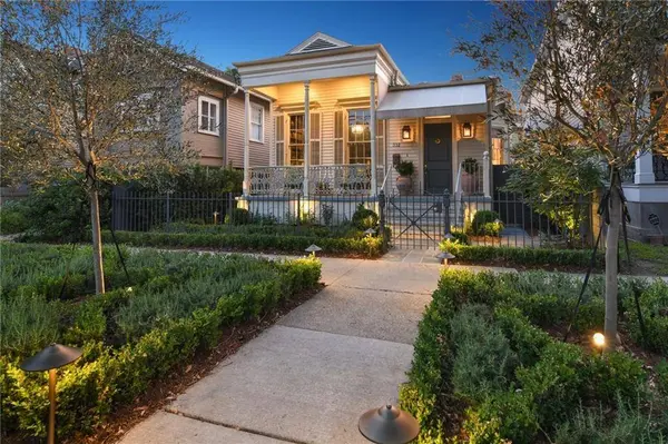 332 HENRY CLAY AVE, New Orleans, LA 70118