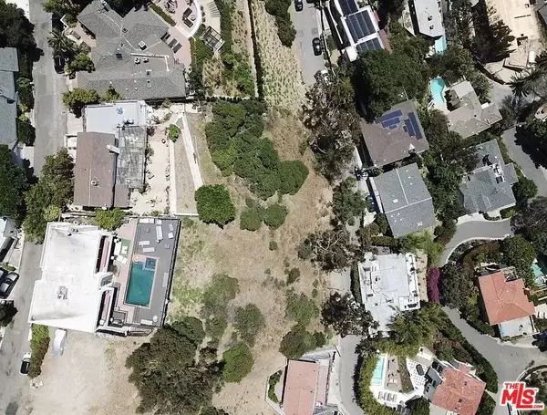 8637 W Hillside AVE, Los Angeles, CA 90069