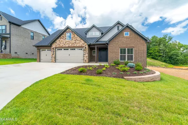 12117 Broady Glen LN, Knoxville, TN 37932