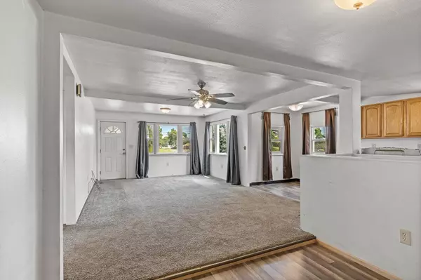 2228 E Heroy Ave, Spokane, WA 99207