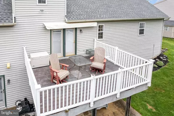 10 E BROOKFIELD DR, Lebanon, PA 17046