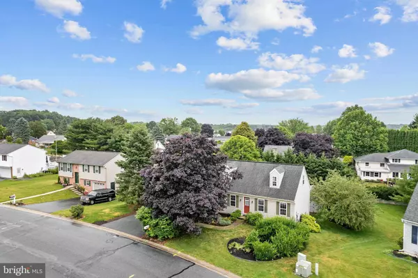 10 E BROOKFIELD DR, Lebanon, PA 17046