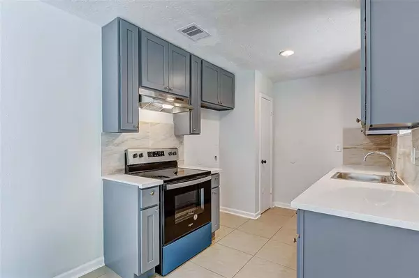 4906 Ridgewest ST, Houston, TX 77053