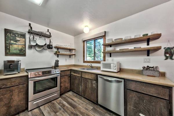 7251 10th Avenue, Tahoma, CA 96142-0000