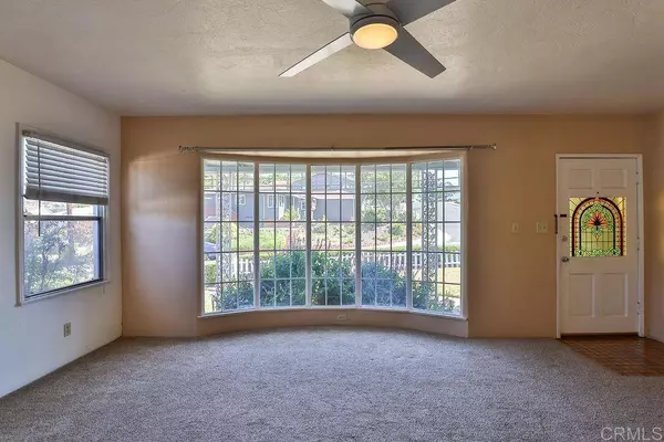 7118 Stanford AVE, La Mesa, CA 91942