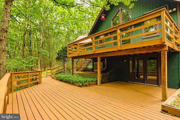 203 DEER TRL DR, Saylorsburg, PA 18353