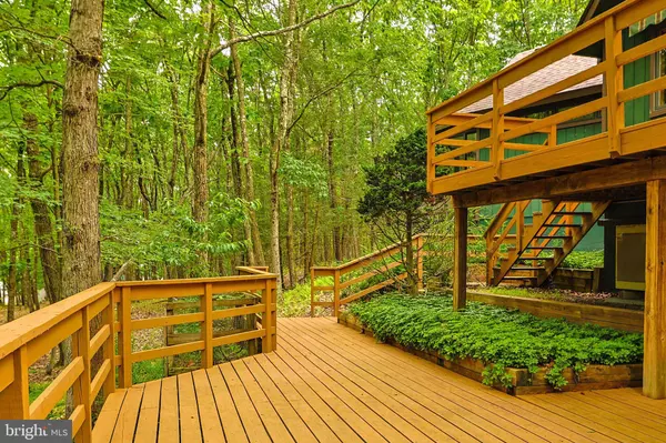 203 DEER TRL DR, Saylorsburg, PA 18353