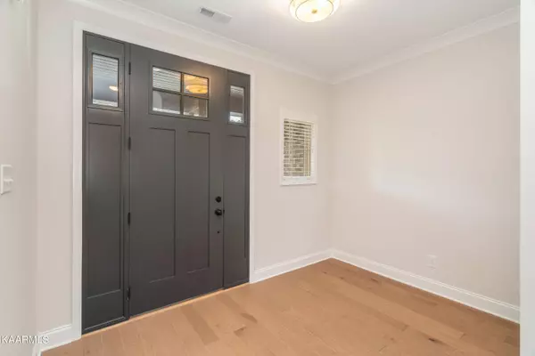 12117 Broady Glen LN, Knoxville, TN 37932