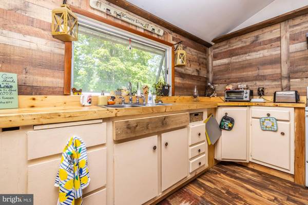 1682 WHITE BEAR RD, Birdsboro, PA 19508