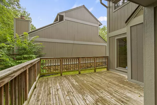 4241 Foxglove TRCE, Indianapolis, IN 46237