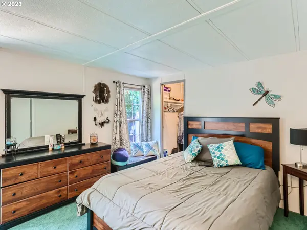 18485 SW PACIFIC DR #11, Tualatin, OR 97062