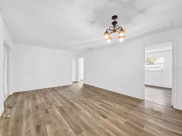 3728 KITTY HAWK AVE, Orlando, FL 32808