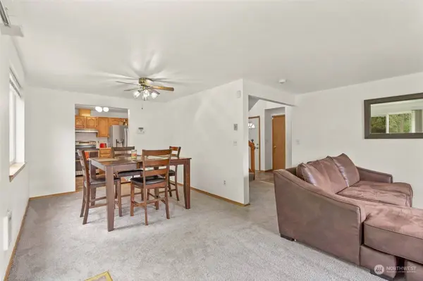 448 Volesky DR SE, Rainier, WA 98576