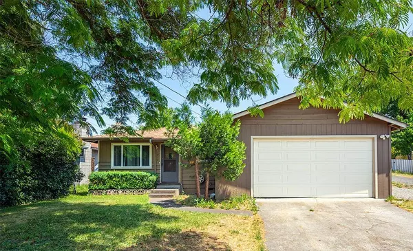 1710 Corona Ave, Medford, OR 97504