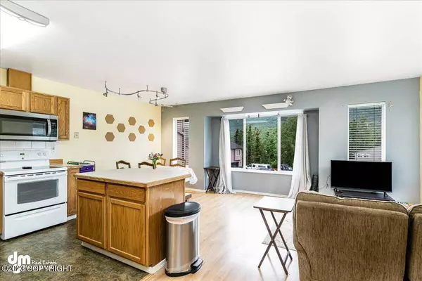 8970 Northwood Park CIR, Eagle River, AK 99577