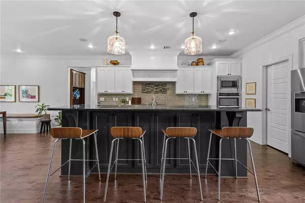 203 N Gleneagle Drive, Cave Springs, AR 72718