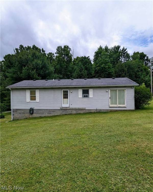 58993 Homco RD, Jacobsburg, OH 43933