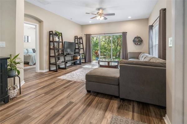 20109 WEEPING LAUREL PL, Tampa, FL 33647