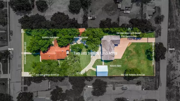 322 E College Street, Grapevine, TX 76051