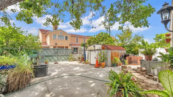 3333 SW 1st St, Miami, FL 33135