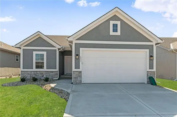 515 NW 110th ST, Kansas City, MO 64155